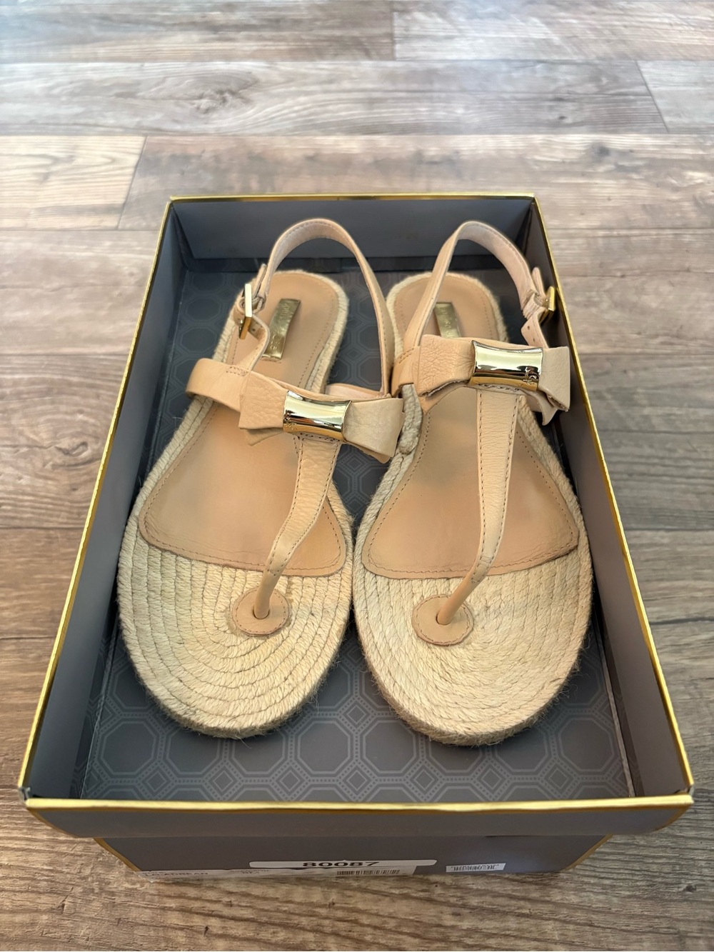 Louise eat Cie Adrean Sandals